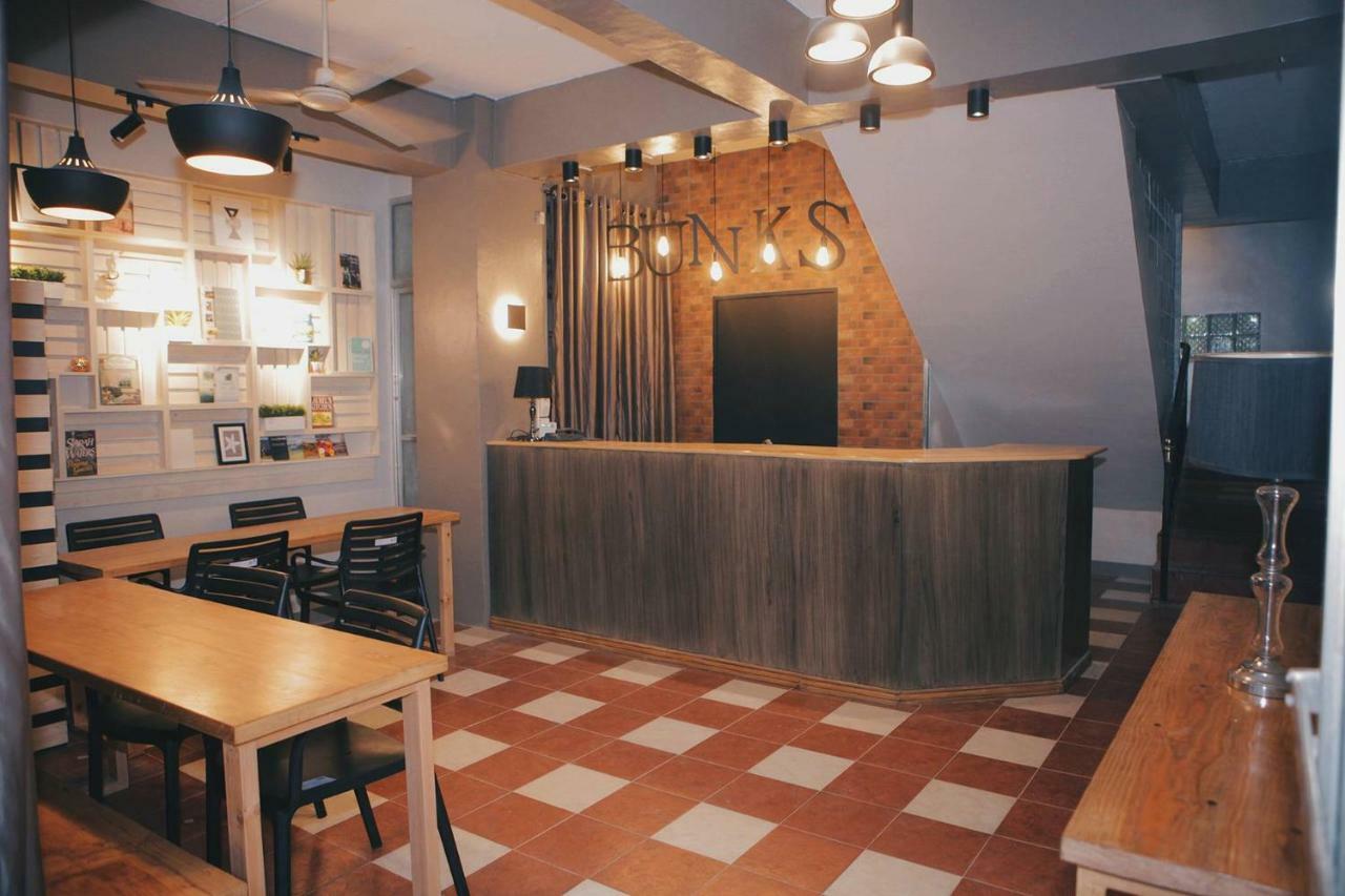Bunks Hostel (Adults Only) Cebu Buitenkant foto