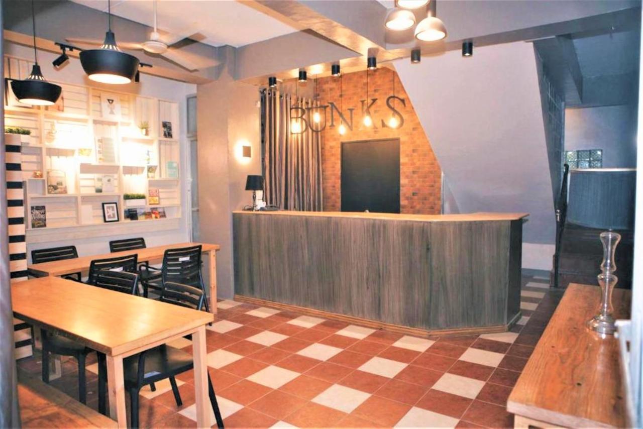 Bunks Hostel (Adults Only) Cebu Buitenkant foto